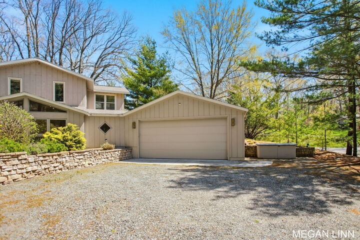 Property Photo:  7135 Lakeshore Avenue  MI 49460 