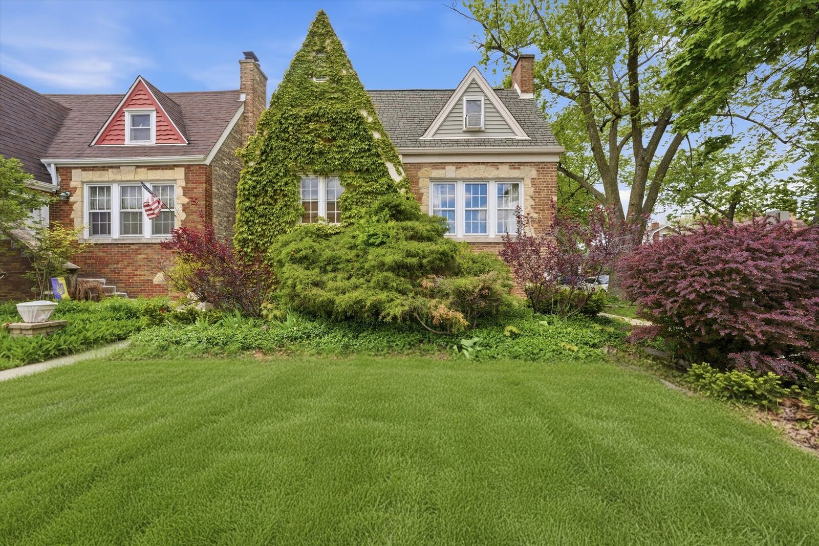 Property Photo:  3100 Clinton Avenue  IL 60402 