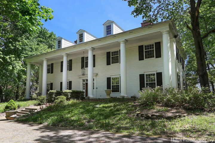 Property Photo:  23 W County Line Road  IL 60010 