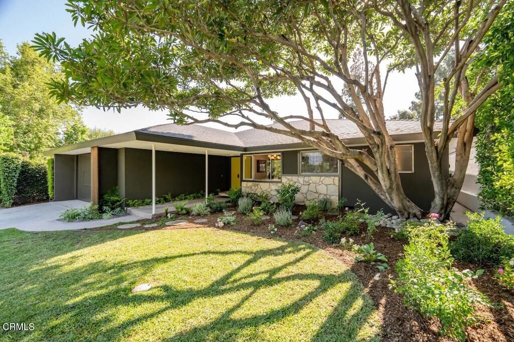Property Photo:  1535 Meadowbrook Road  CA 91001 