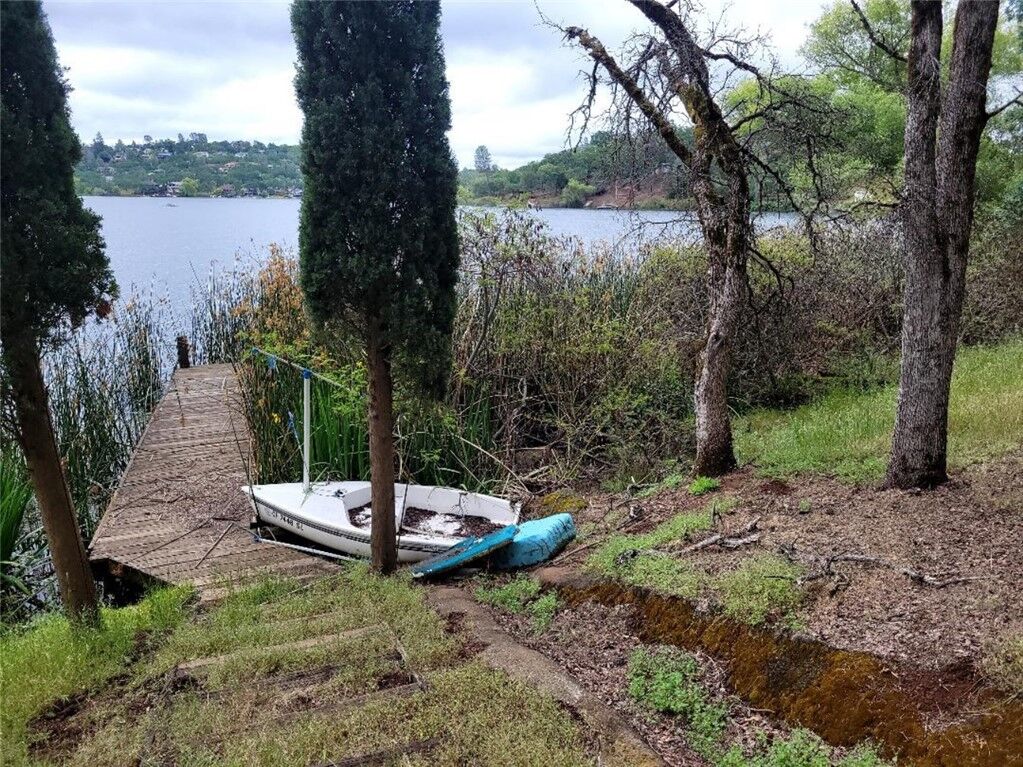 Property Photo:  16925 Knowlview Drive  CA 95467 