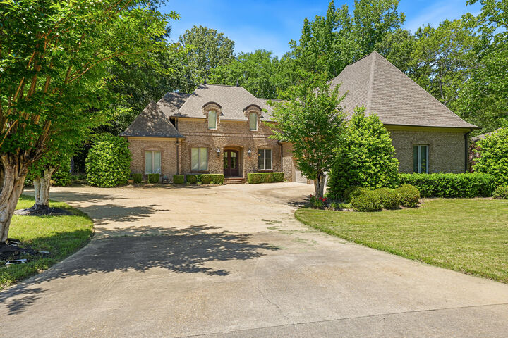 Property Photo:  135 Autumn Hills Dr.  MS 38801 
