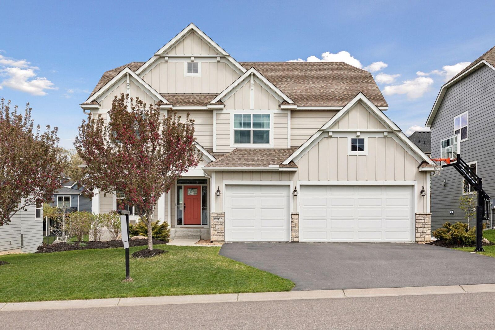 Property Photo:  5562 Zircon Lane N  MN 55446 