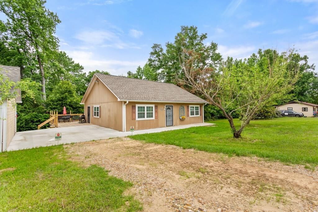 Property Photo: 448 N Hill TX 75706