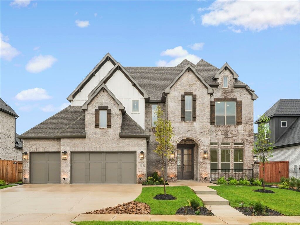 Property Photo:  8812 W Comet Drive  AR 72713 