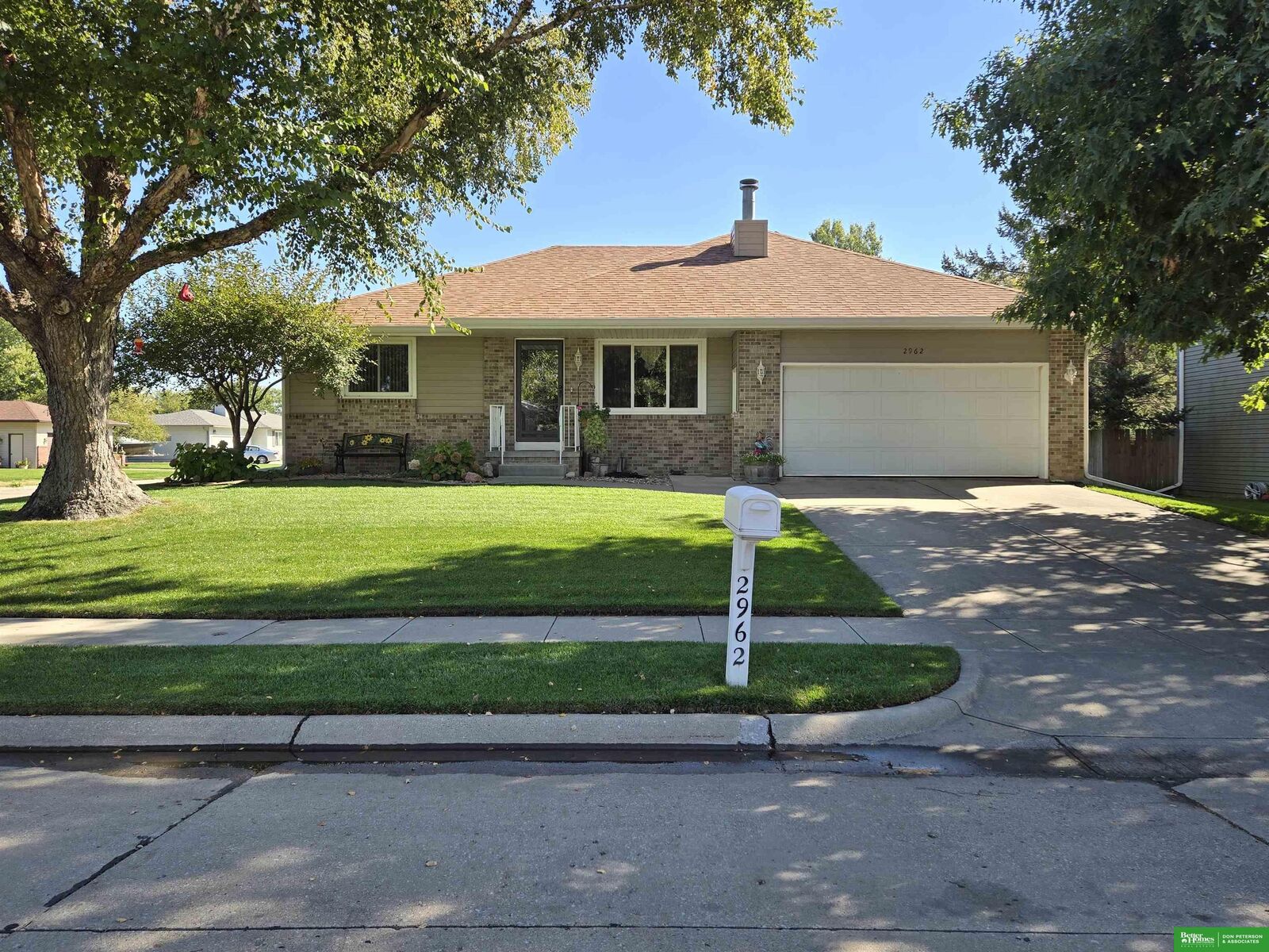 Property Photo:  2962 Nebraska Avenue  NE 68025 