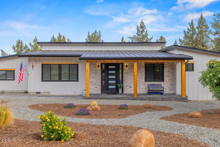 Property Photo:  12156 Turnstone Drive  OR 97601 