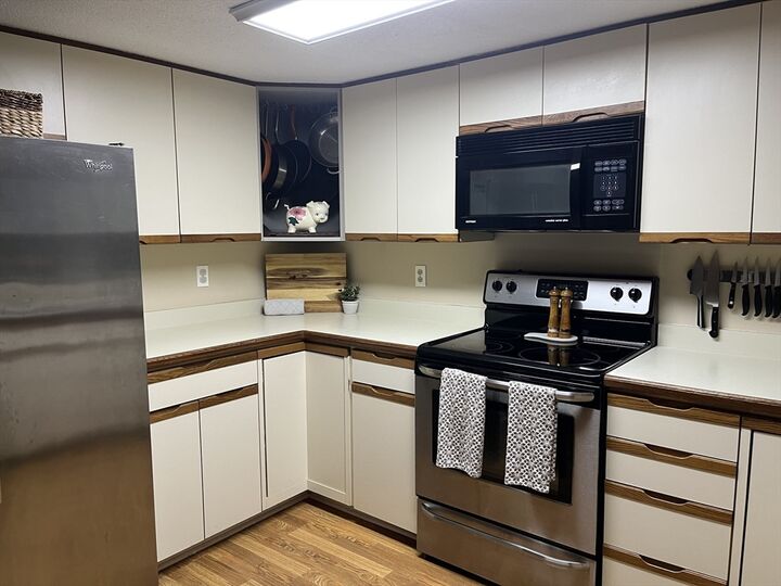 Property Photo:  4 Herbert Dr B  MA 01590 