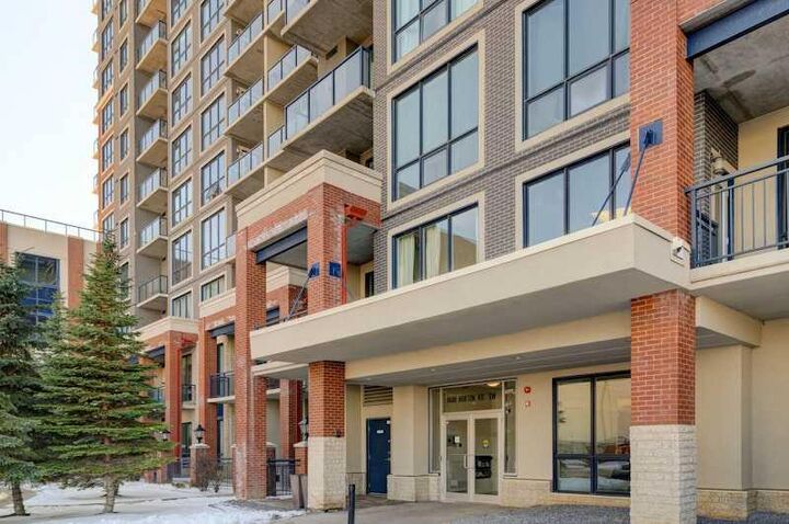 Property Photo: 8880 Horton Road SW 1307 AB T2V 2W3