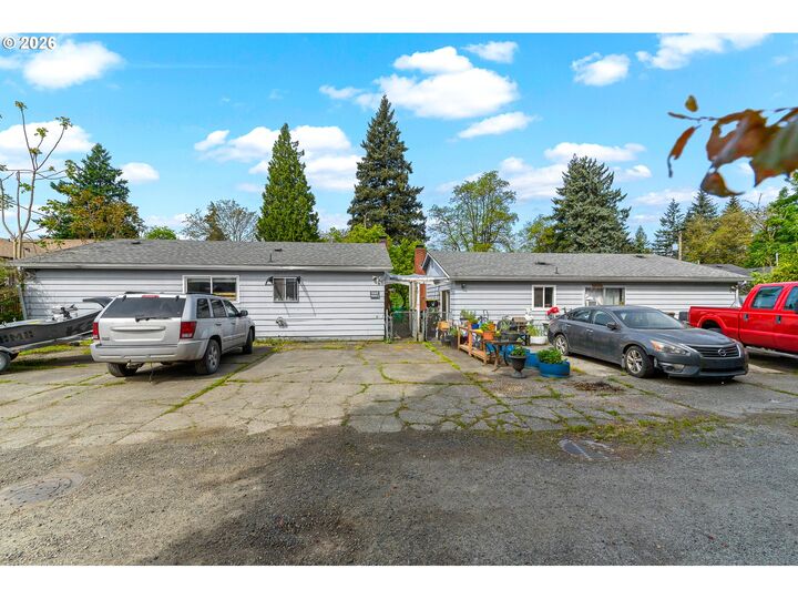 Property Photo: 3709 M St WA 98663