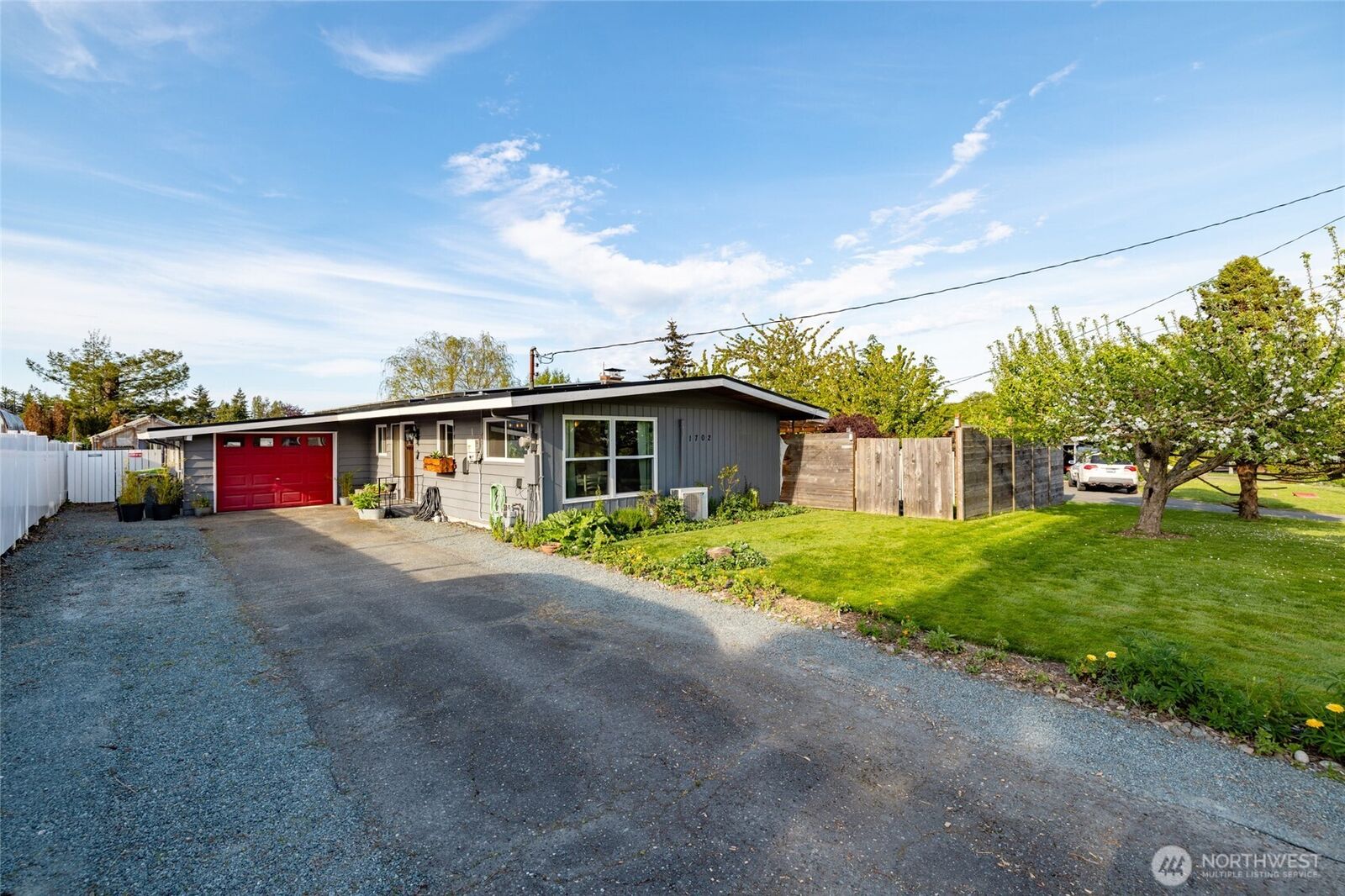 Property Photo:  1702  36th Street  WA 98221 