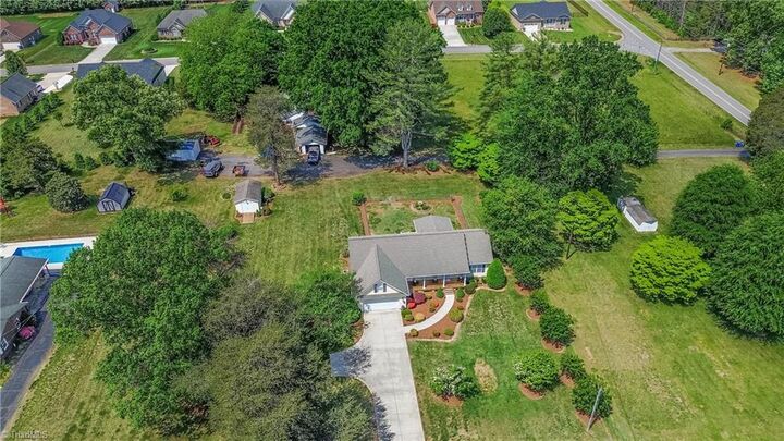 Property Photo:  183 Devon Lane  NC 28625 