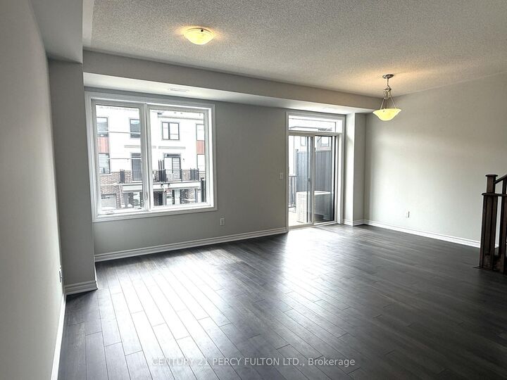 Property Photo:  1060 Honeycomb Path  ON L1H 8L7 