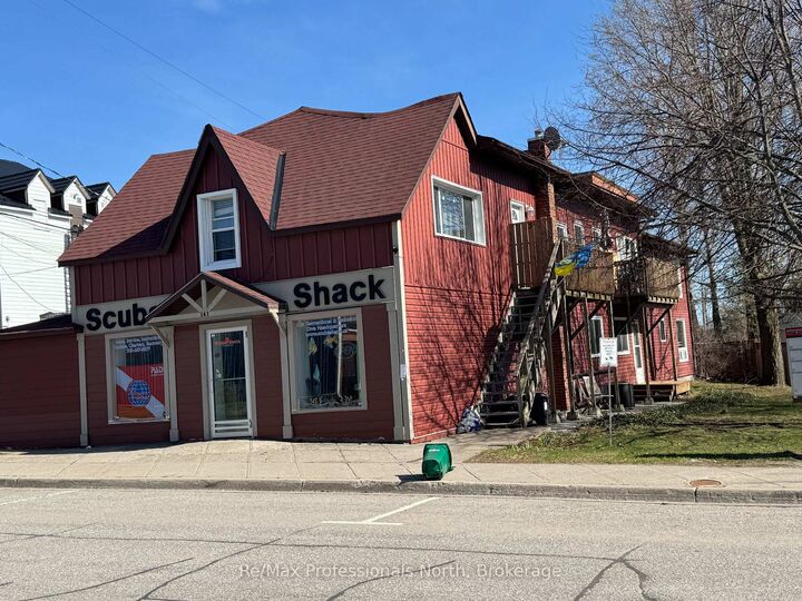 Property Photo: 141 Hotchkiss Street ON P1P 1H6