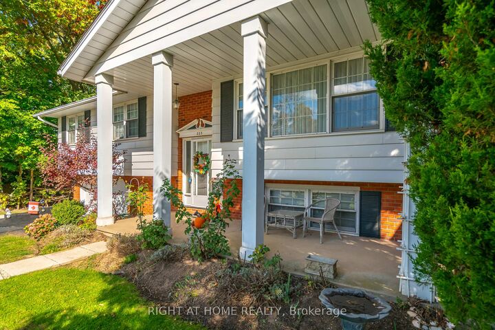225 Anne Street — photo 1