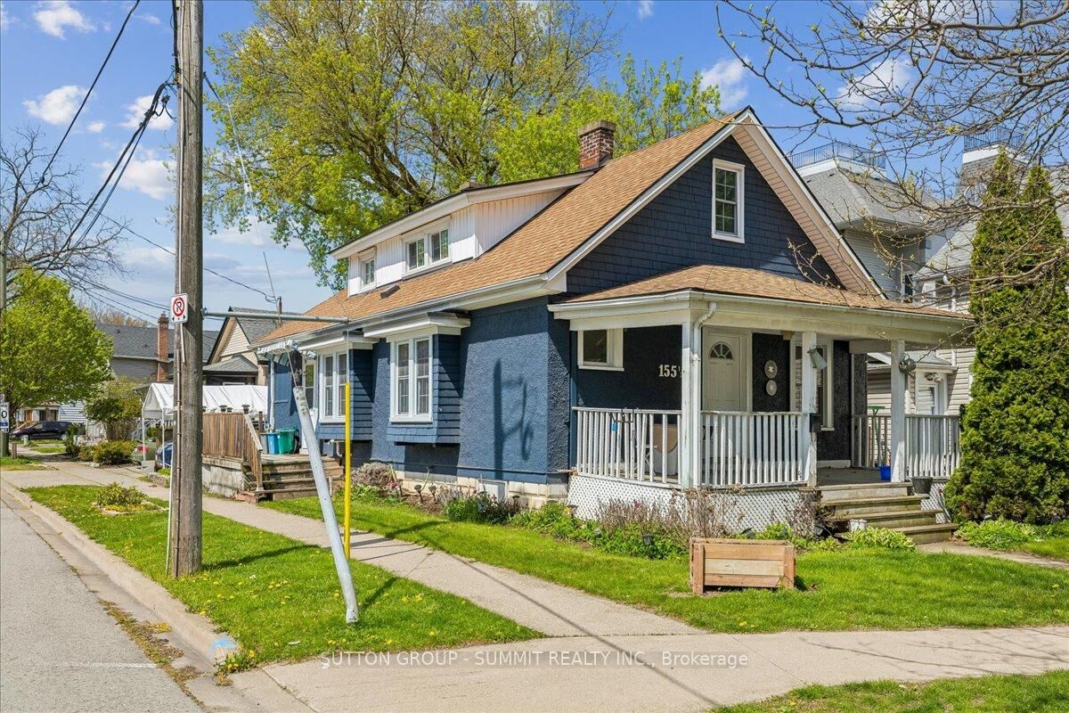 Property Photo: 155 1/2 Lake Street ON L2R 5Y5