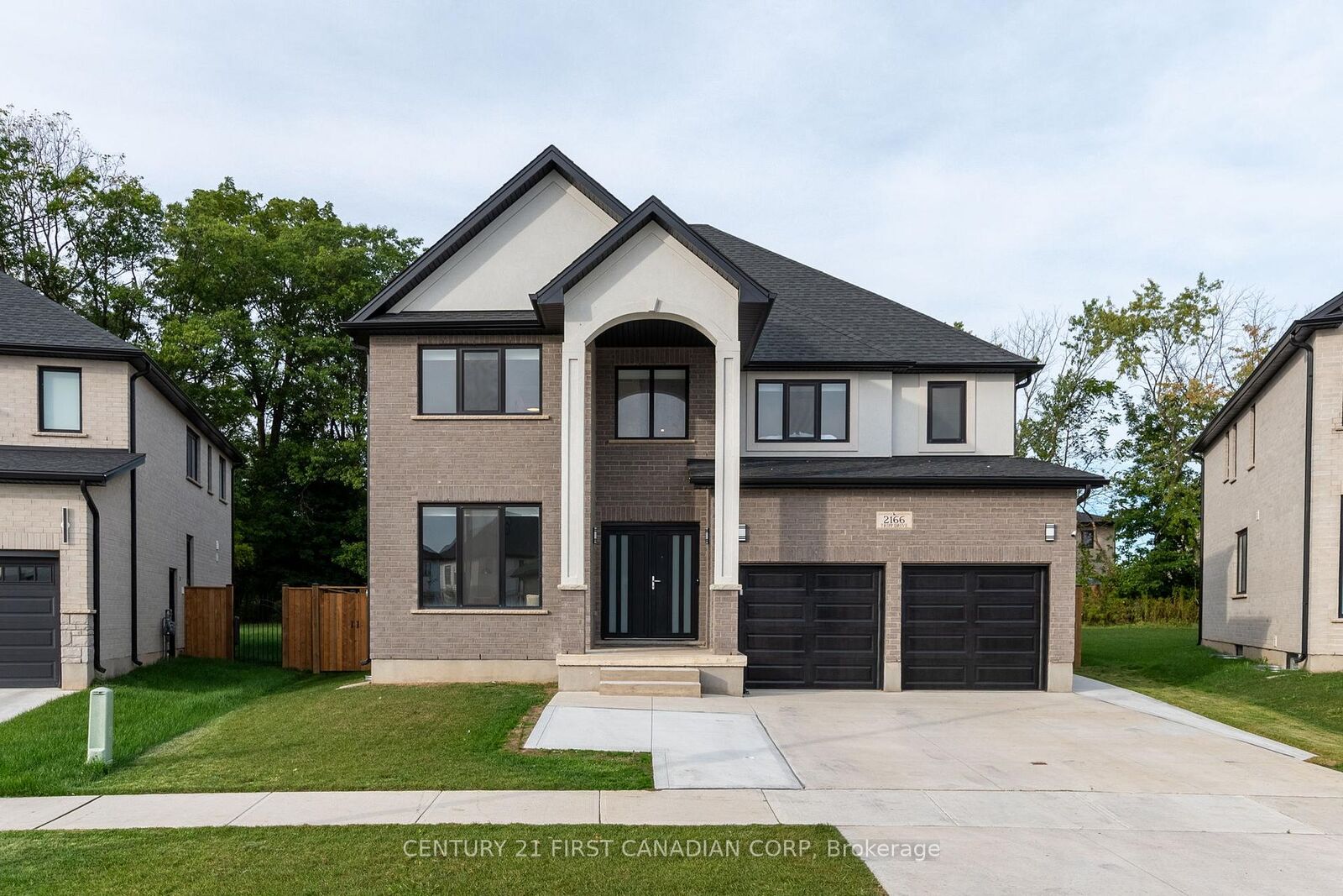 Property Photo: 2166 Tripp Drive ON N6P 1T7