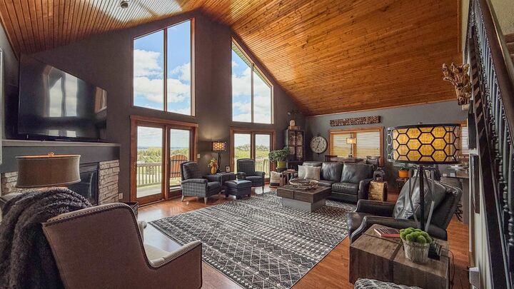 Property Photo: 102 Eagle Ridge Rd. NE 68730