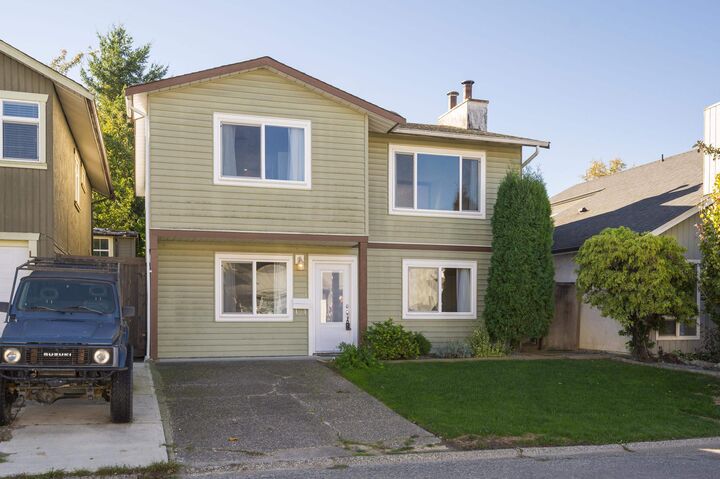 8558 McCutcheon Avenue — photo 1