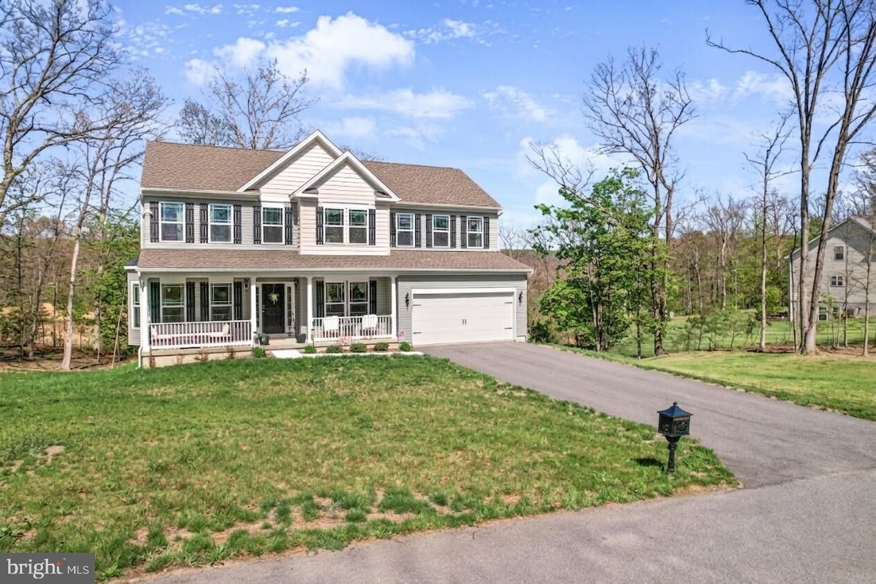 Property Photo:  1561 N Lakewood Drive  WV 26753 