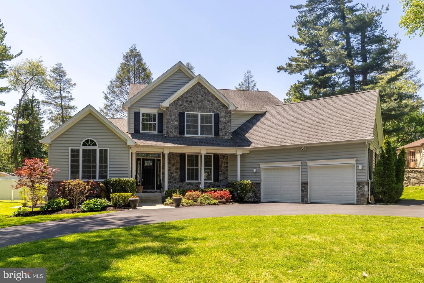 Property Photo: 1086 Kingsley Road PA 19046
