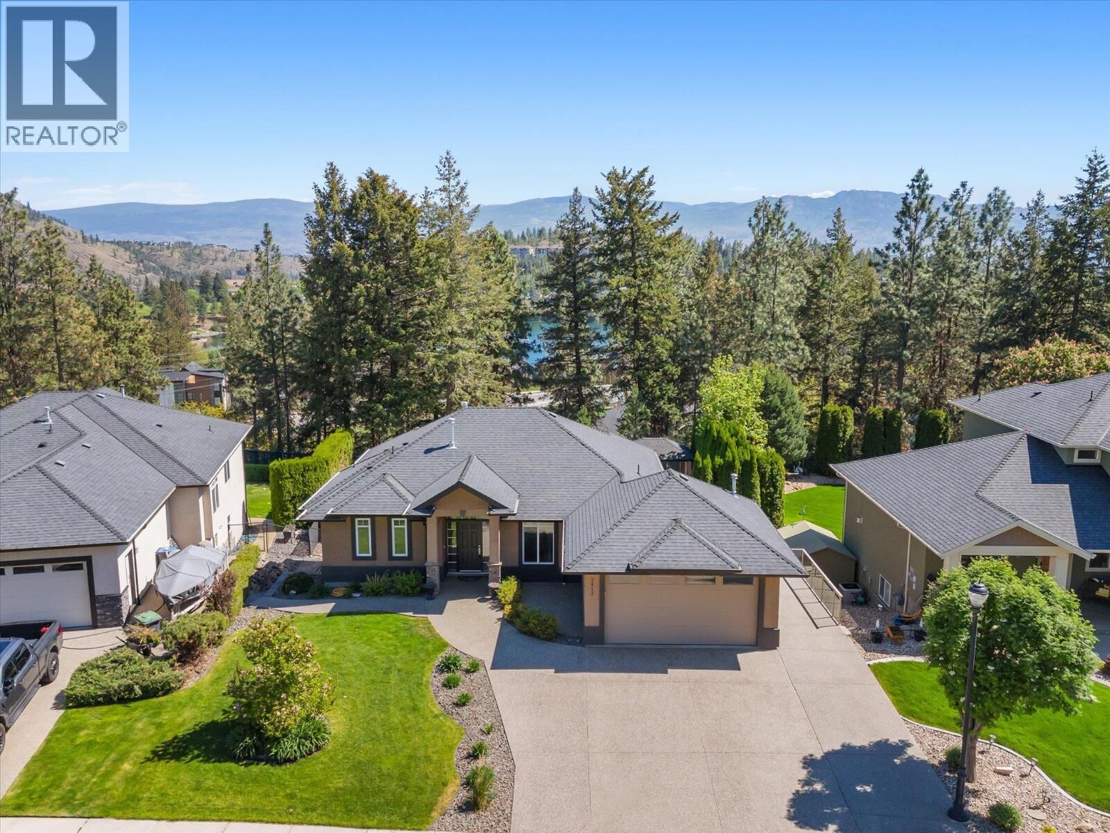 Property Photo: 2413 Cobblestone Road BC V4T 3A7