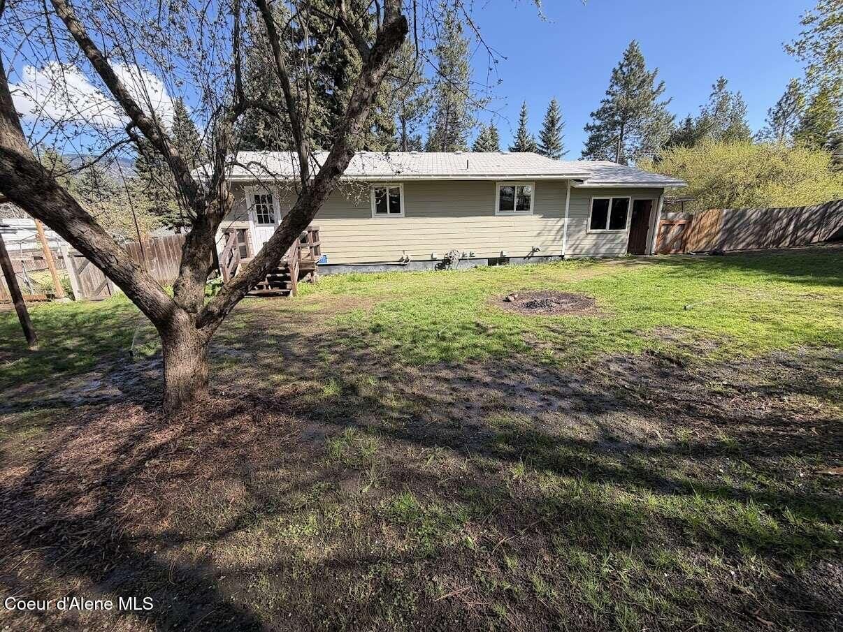 Property Photo:  7526 W Pine St  ID 83858 