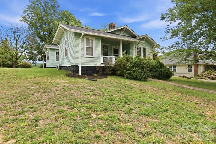 Property Photo:  77 Pulliam Street  NC 28752 