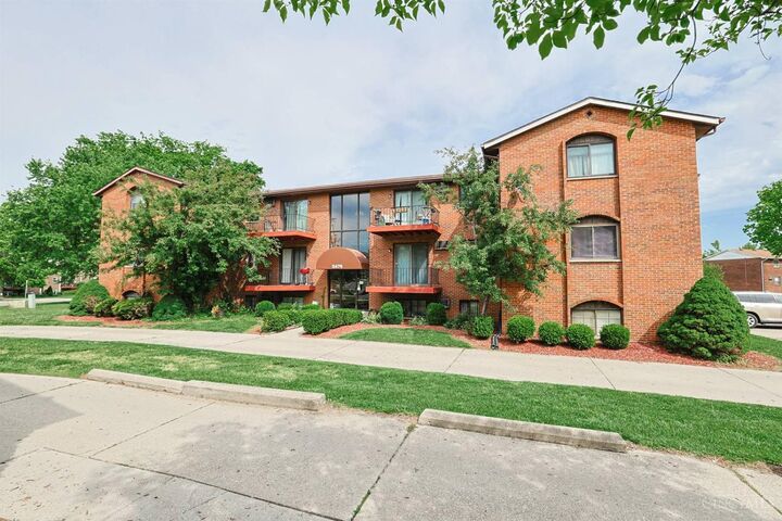 Property Photo:  5476 Camelot Drive  OH 45014 