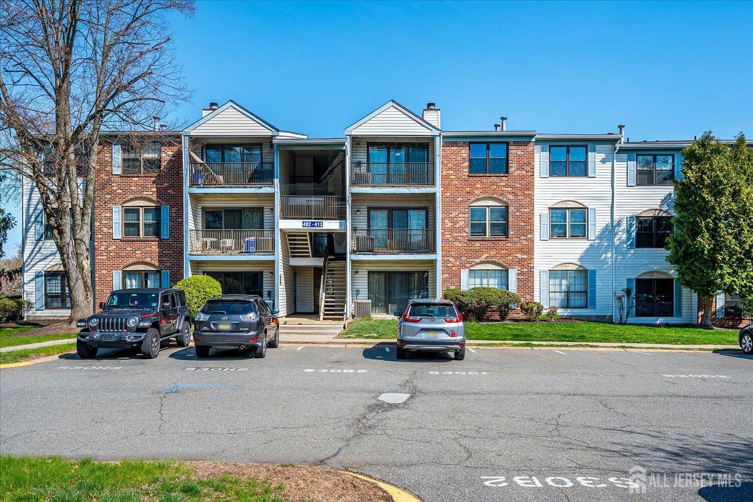 Property Photo:  409 Lancaster Court  NJ 08854 