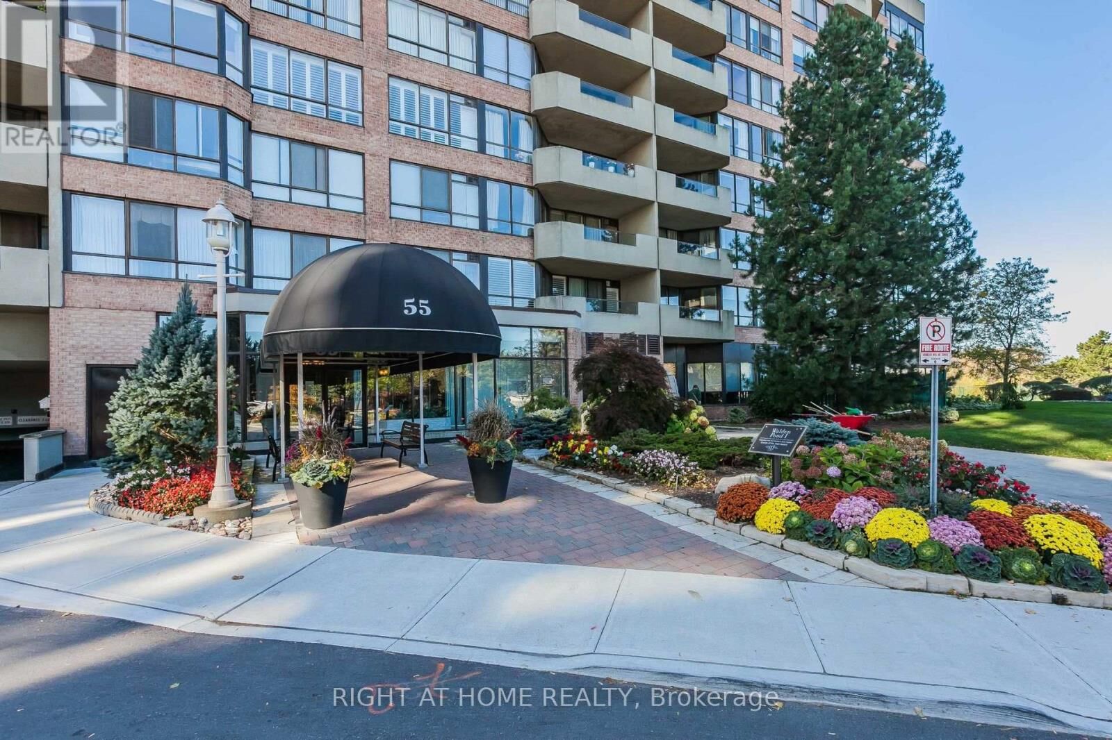 Property Photo:  55 Austin Drive 315  ON L3R 8H5 