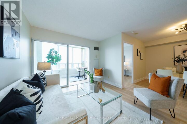 Property Photo:  135 Hillcrest Avenue 1915  ON L5B 4B1 