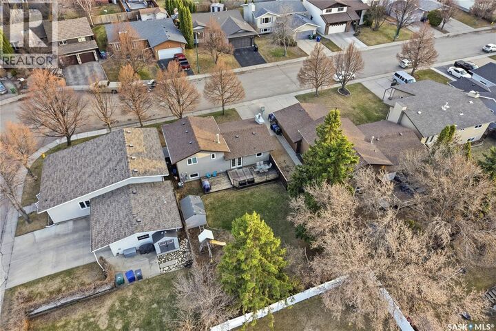 Property Photo:  174 Rao Crescent  SK S7K 6V9 