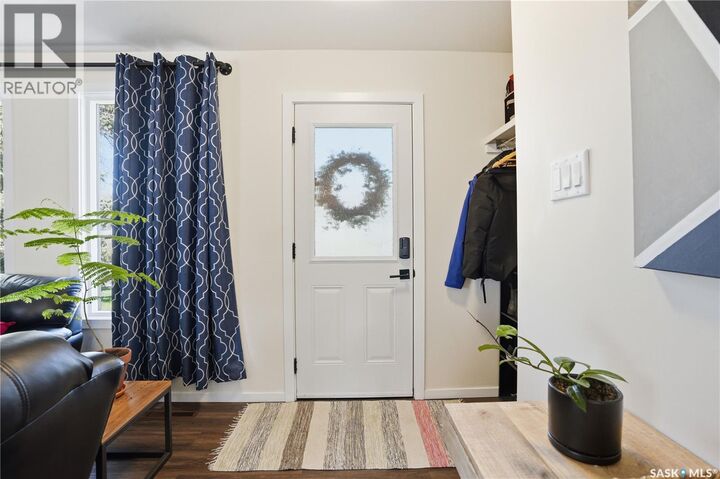 Property Photo:  28 Oliver Crescent  SK S7H 3C8 