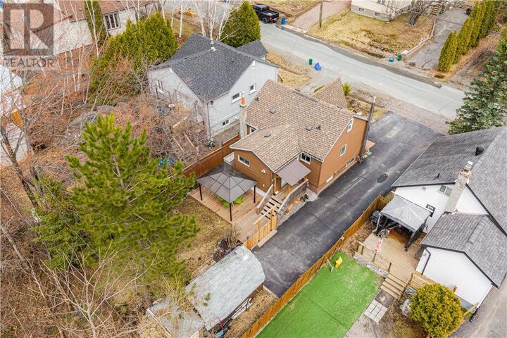 Property Photo:  75 McKinnon Street  ON P3B 3J3 