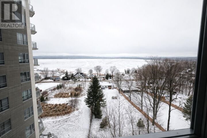 Property Photo:  56 Lakeside Terrace 709  ON L4M 7B9 