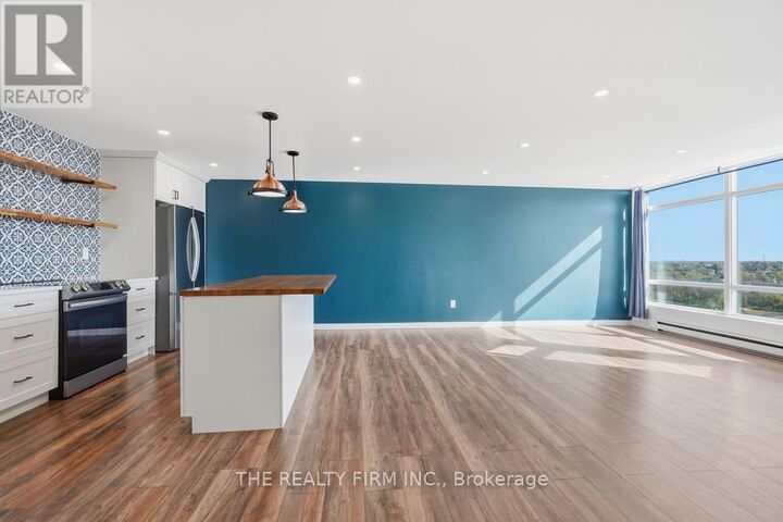 Property Photo:  45 Pond Mills Road 1210  ON N5Z 4W5 