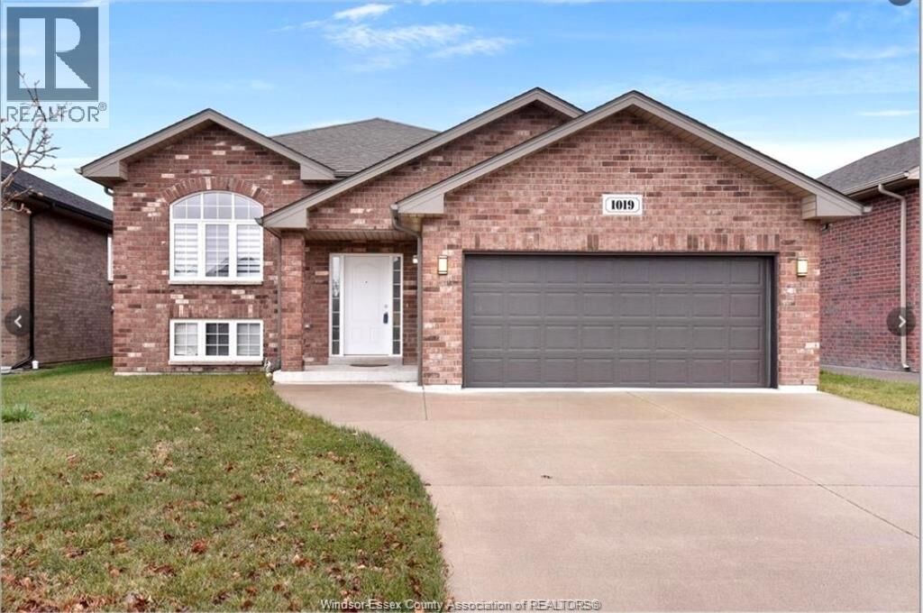 Property Photo:  1019 Aspen Ridge Crescent  ON N0R 1A0 
