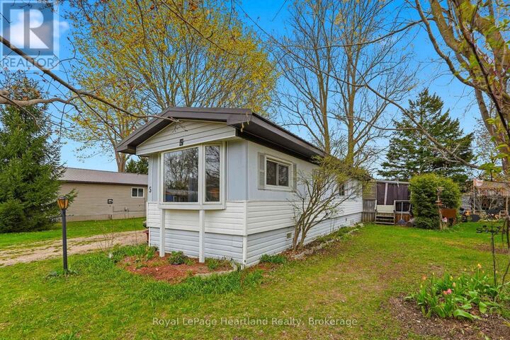 Property Photo:  5 Trailer Park Road  ON N0G 1V0 