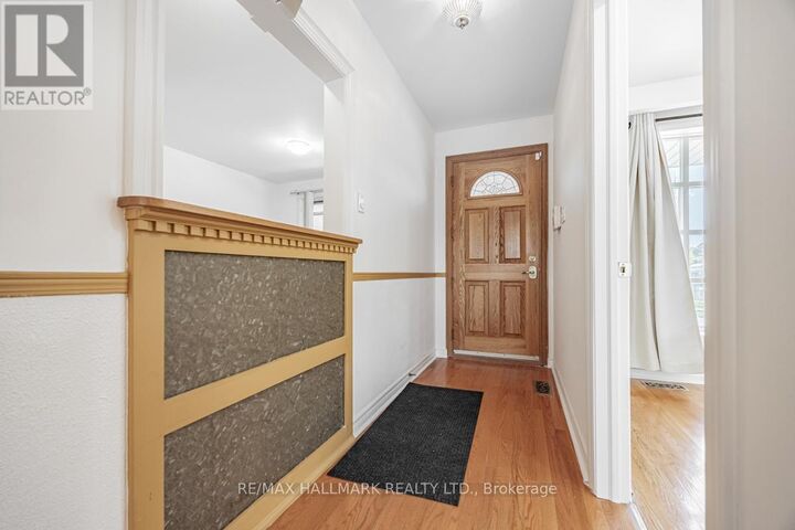 Property Photo:  2112 Truscott Drive Main  ON L5J 2A6 