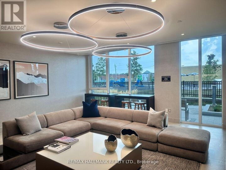 Property Photo:  185 Deerfield Road 1104  ON L3Y 0G7 