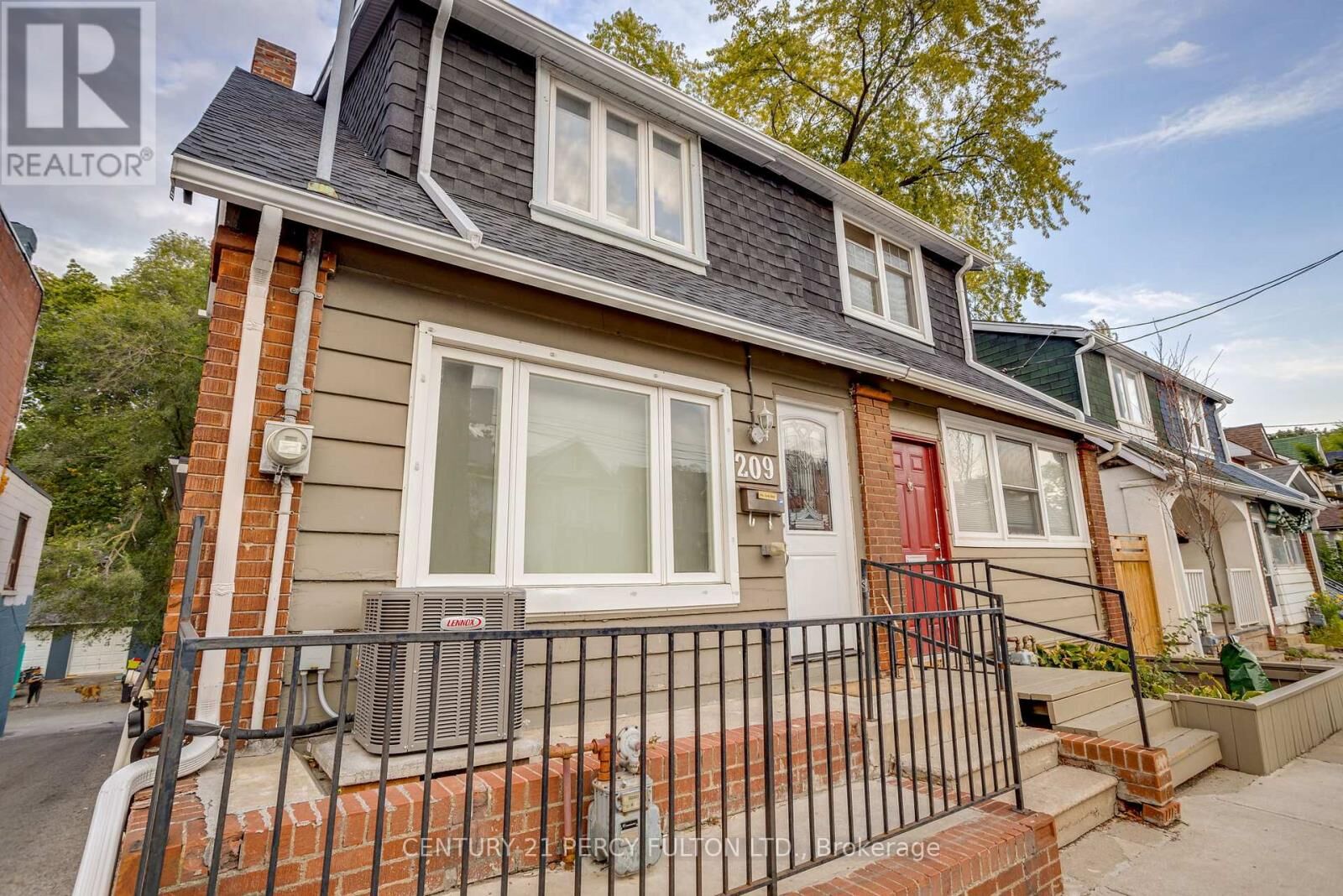 Property Photo:  209 Coxwell Avenue Main  ON M4L 3B4 