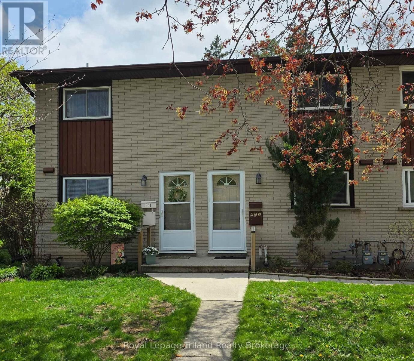 Property Photo:  653 Northdale Drive  ON N4S 5J8 