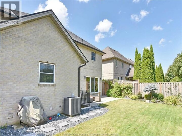 Property Photo:  724 Massimo Crescent Lower  ON N9G 3C7 