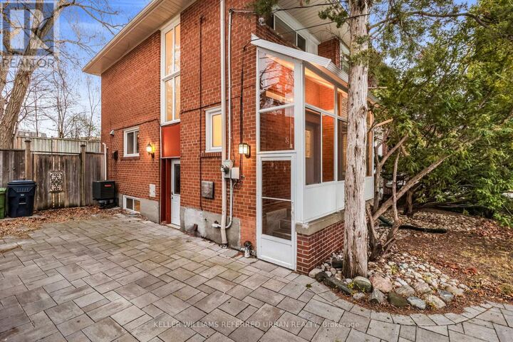 Property Photo:  25 Carscadden Drive Lower  ON M2R 2A6 