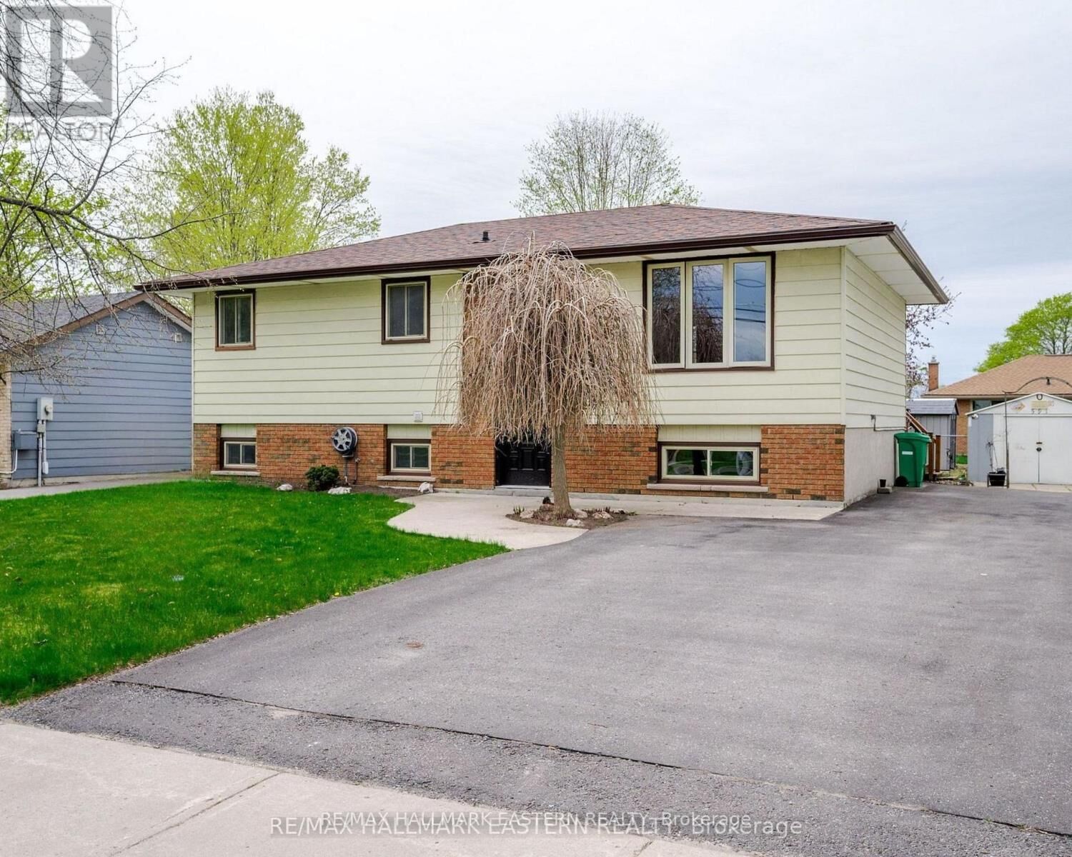 Property Photo:  591 Otonabee Drive  ON K9J 7X8 