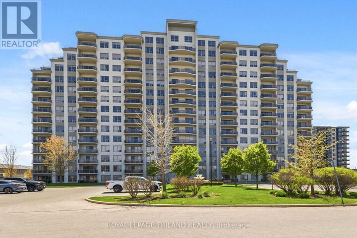 Property Photo:  1030 Coronation Drive 110  ON N6G 0G5 
