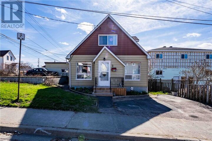 Property Photo:  2 Eyre Street  ON P3C 4A3 