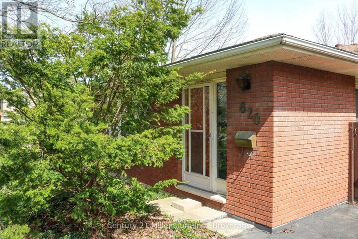 Property Photo:  620 16th Street East  ON N4K 1Y7 
