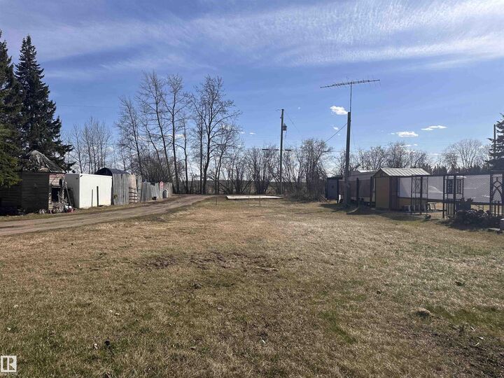 Property Photo:  5211 50 Avenue  AB T0G 0Y0 